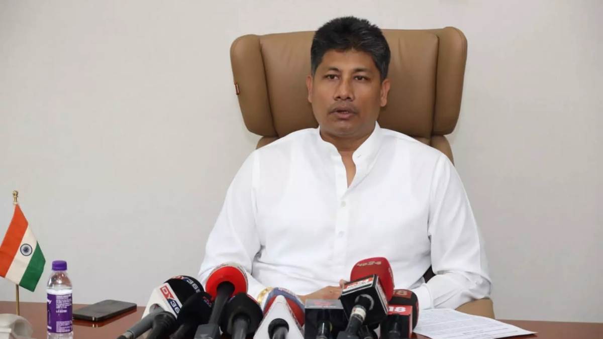 https://www.jagranimages.com/images/newimg/10022024/10_02_2024-assam_minister_pijush_hazarika_23650059.jpg