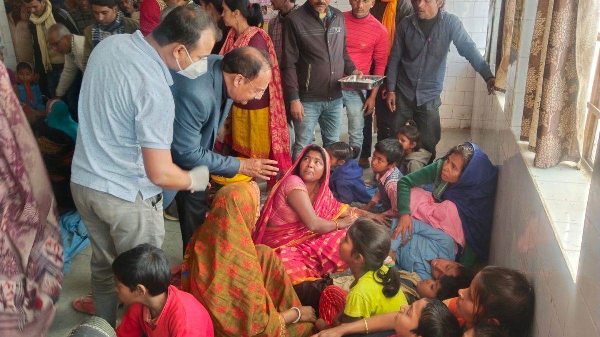 two dozen children of two schools fell ill after consuming filariasis and albendazole medicine in sitamarhi
