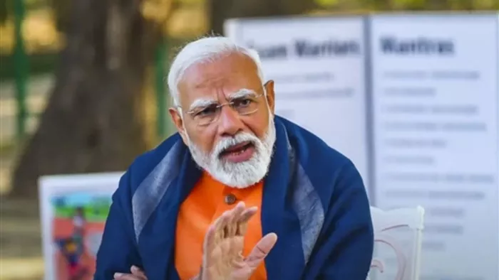 प्रधानमंत्री नरेंद्र मोदी ने की बच्चों से बात