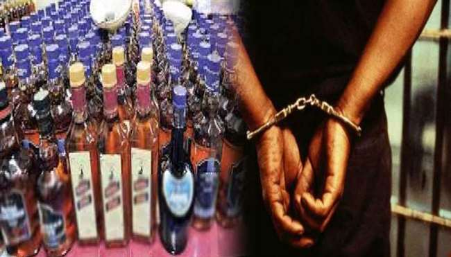 अवैध शराब के साथ तीन गिरफ्तार, भारी मात्रा में अवैध शराब बरामद - र