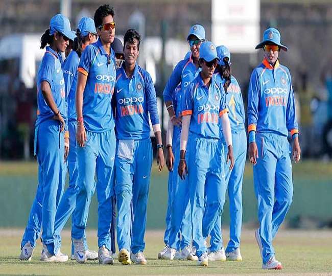 https://www.jagranimages.com/images/newimg/10032022/10_03_2022-indianwomencricketteamap_22532344.jpg