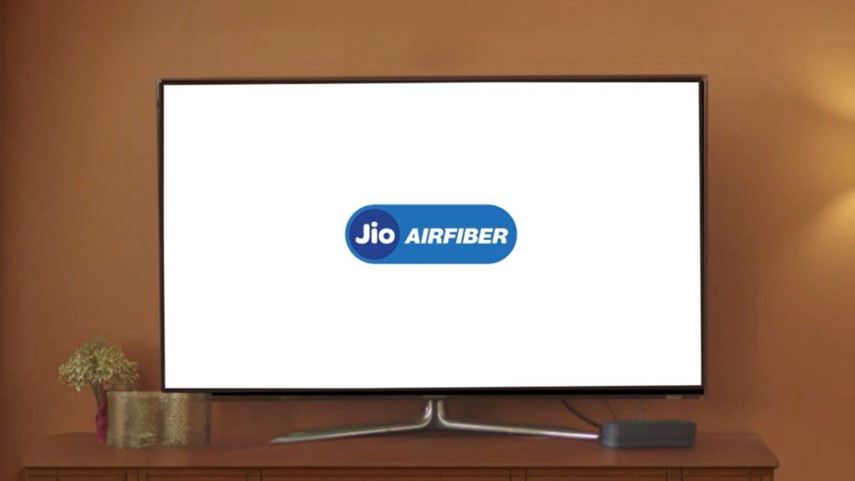 https://www.jagranimages.com/images/newimg/10032024/10_03_2024-jio_airfiber_23671449.jpg