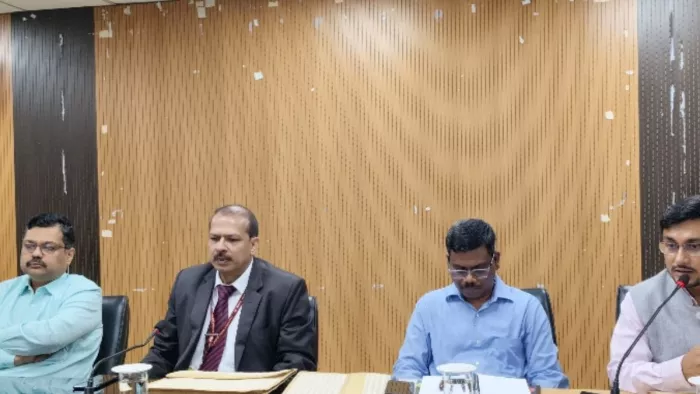 राजस्व पर्षद के अध्यक्ष केके पाठक। फ़ोटो- जागरण