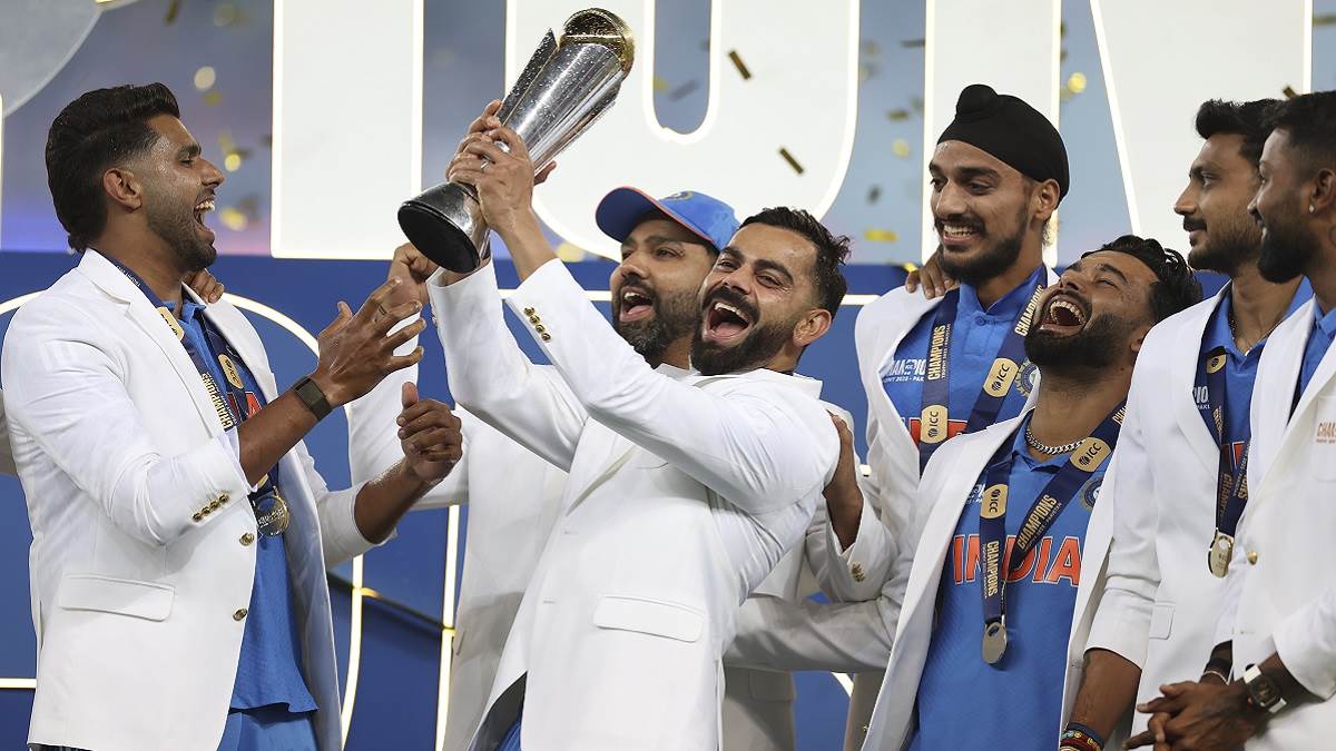 https://www.jagranimages.com/images/newimg/10032025/10_03_2025-trophyplayers_23898057.jpg
