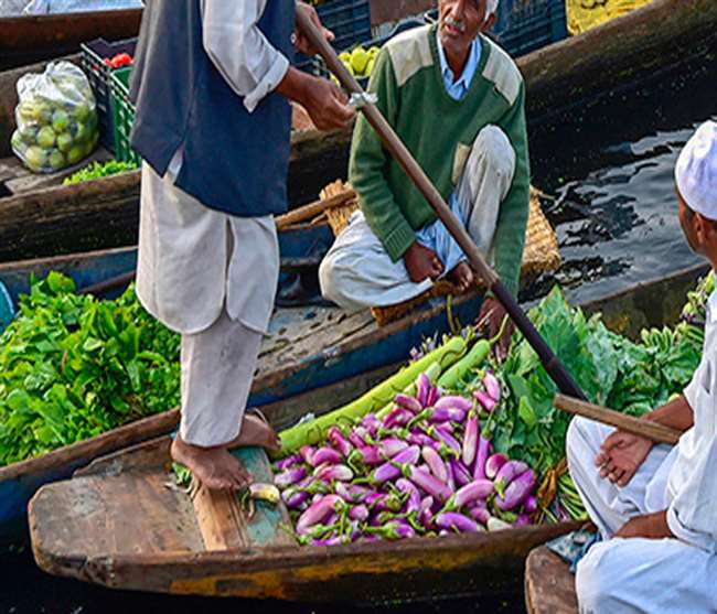 DC Srinagar said vegetable vendor tested postive efforts on to ...