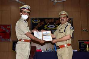 सीआरपीएफ की 72वीं बटालियन ने मनाया 53वां शौर्य दिवस