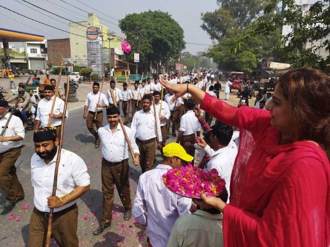 https://www.jagranimages.com/images/newimg/10042022/10_04_2022-10bul_38_10042022_288-c-2_22616940_232548.jpg