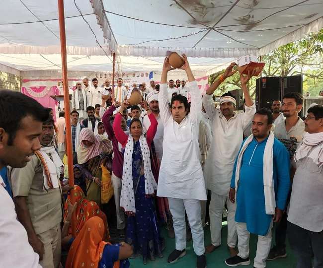 मप्र के रीवा में महंगाई के खिलाफ कांग्रेस का प्रदर्शन (फोटो एजेंसी)