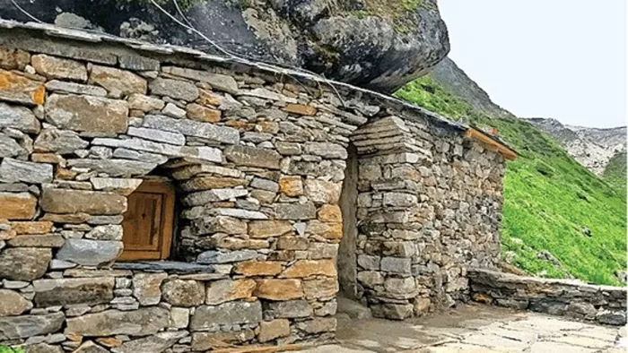 Kedarnath Meditation Cave: केदारनाथ की पहाड़ियों पर तीन ध्यान गुफाएं