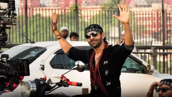 भूल भुलैया 3 की शूटिंग में बिजी कार्तिक आर्यन (Photo Credit-X)