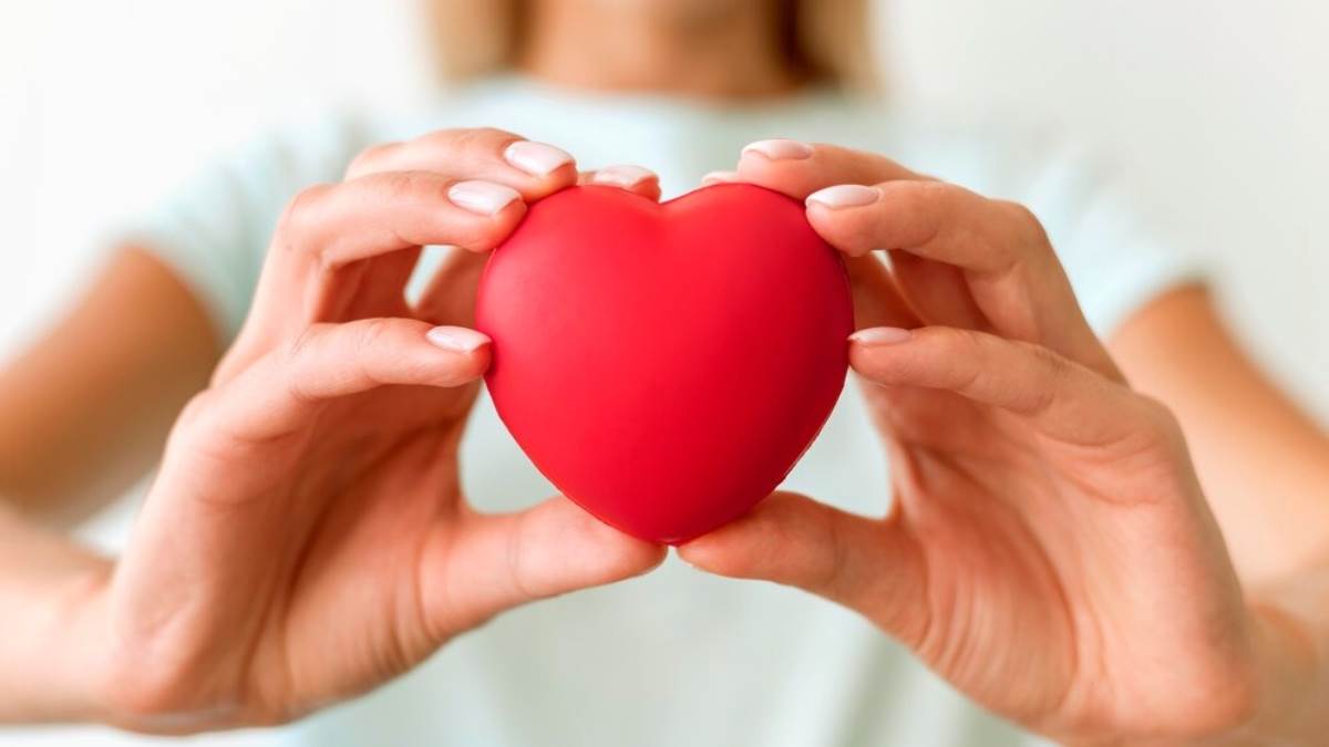 https://www.jagranimages.com/images/newimg/10042024/10_04_2024-heart_health_5_23693444.jpg