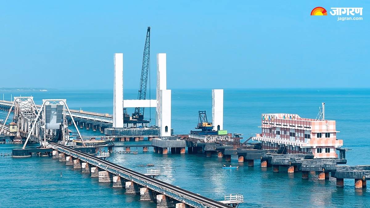 https://www.jagranimages.com/images/newimg/10042024/10_04_2024-pamban_bridge_1200_23694266.jpg