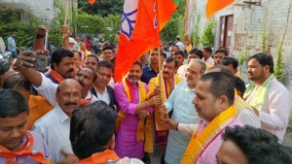 bjp door to door campaign showcasing achievements and connecting with the masses on foundation day