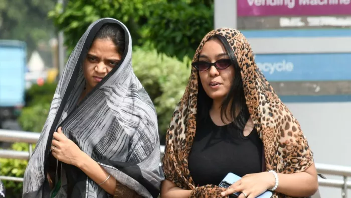 राजधानी भीषण गर्मी की चपेट में है और न दिन में चैन है और न रात को चैन। फाइल फोटो