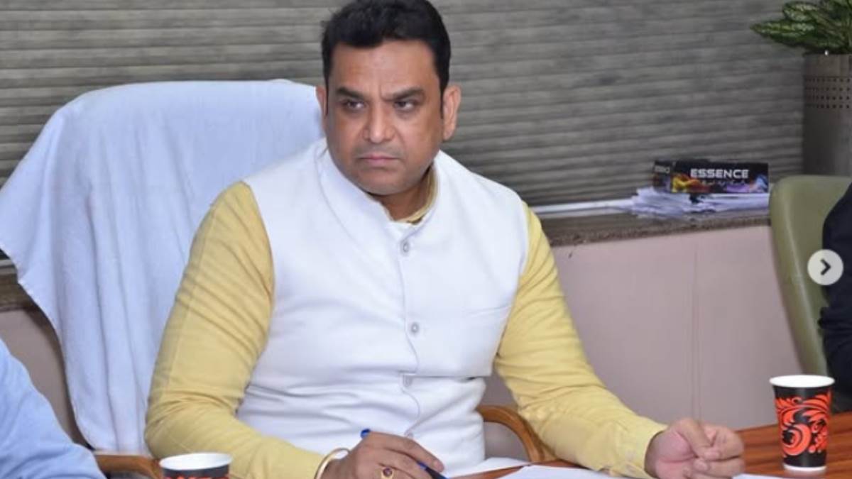 https://www.jagranimages.com/images/newimg/10042025/10_04_2025-mahesh_kumar_23916098.jpg
