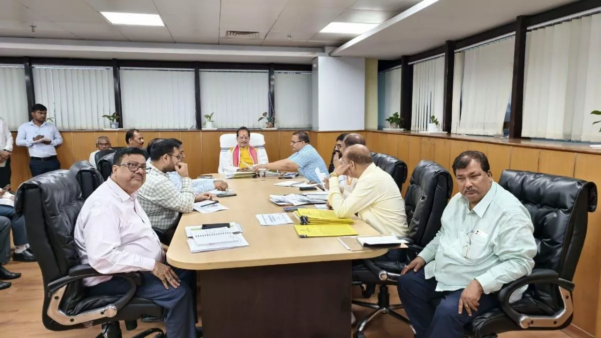 बिहार के किसानों को शीघ्र बाजार समिति प्रांगणों की सुविधा, डिप्टी सीएम विजय कुमार सिन्हा ने की समीक्षा बैठक