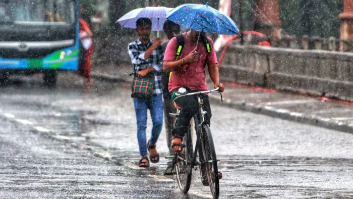 यूपी-बिहार समेत कई राज्यों में आज से बदलेगा मौसम