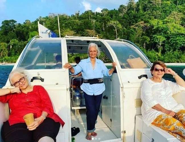 In Pics Waheeda Rehman, Asha Parekh and Helen 'Enjoying their retirement years, holidaying in the Andamans'