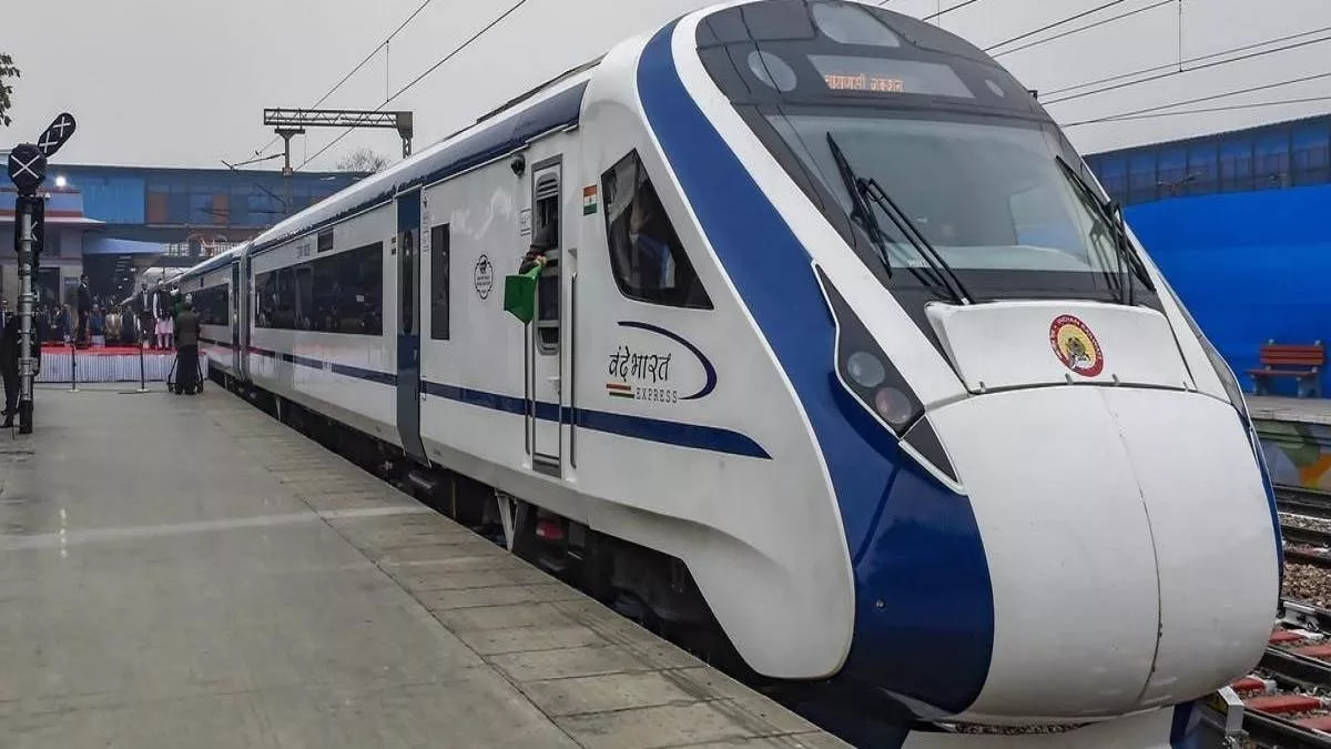 Vande Bharat की लगातार बढ़ रही पॉपुलैरिटी! रेल मंत्री ने कहा- 98 फीसदी पहुंचा ट्रेन ऑक्यूपेंसी रेट