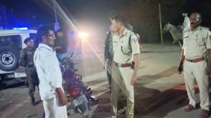 पुलिस मुख्यालय के निर्देश पर देर रात तक चला सघन जांच अभियान