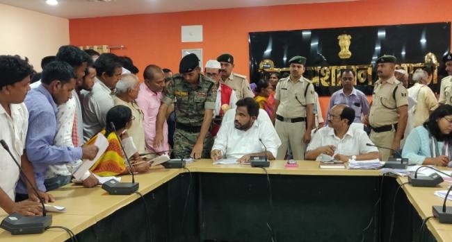 VAISHALI: 15 जून से पंचायतों में जाकर समस्याओं का समाधान करेंगे अधिकारी : डीएम VAISHALI: 15 जून से पंचायतों में जाकर समस्याओं का समाधान करेंगे अधिकारी : डीएम