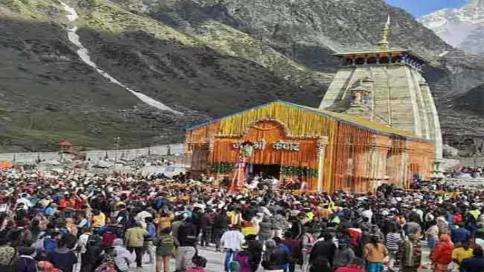 केदारनाथ व यमुनोत्री धाम में हृदयाघात से मरने वालों का सिलसिला थम नहीं रहा।