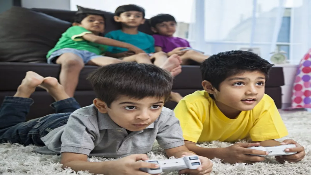 खतरनाक है आनलाइन गेमिंग की लत, बच्‍चों में दिखे ये लक्षण तो हो जाएं सतर्क; जानें- कैसे छुड़ाएं आदत - Online Gaming Addiction is dangerous if you see these symptoms in children