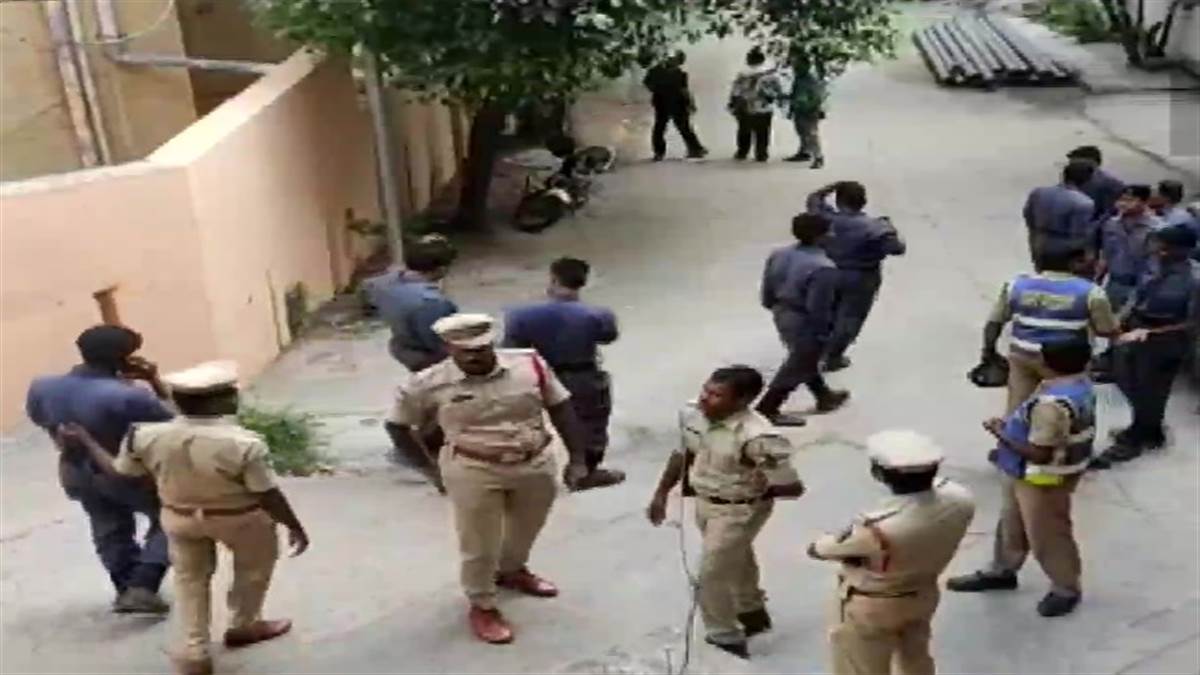 https://www.jagranimages.com/images/newimg/10062022/10_06_2022-telangana_22790487.jpg