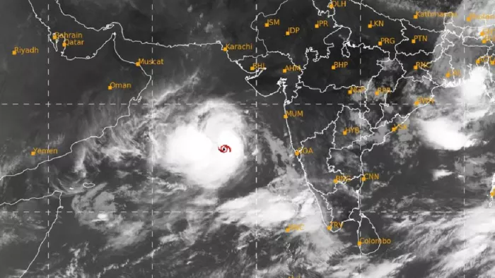 Cyclone Biparjoy Live Updates चक्रवाती तूफान बिपरजॉय