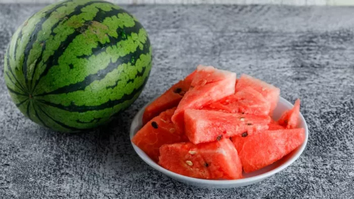 Health Tips: तरबूज खाने के तुरंत बाद न खाएं ये चीजें वरना हो सकता है नुकसान