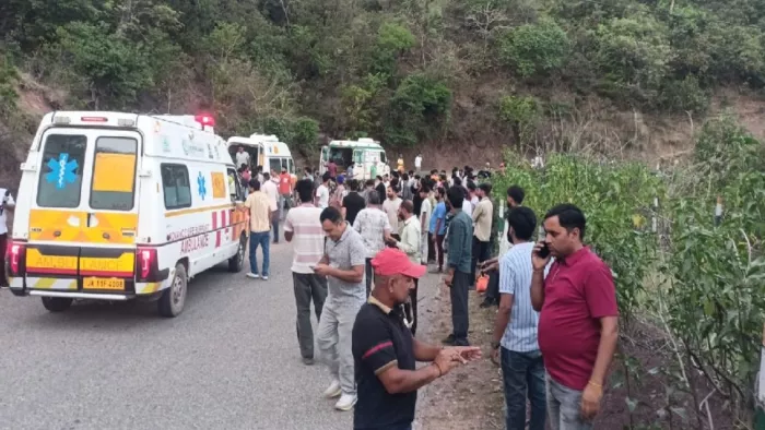 जम्मू कश्मीर के रियासी में बस पर हुए हमले में घायल तीर्थयात्रियों ने बताई आपबीती
