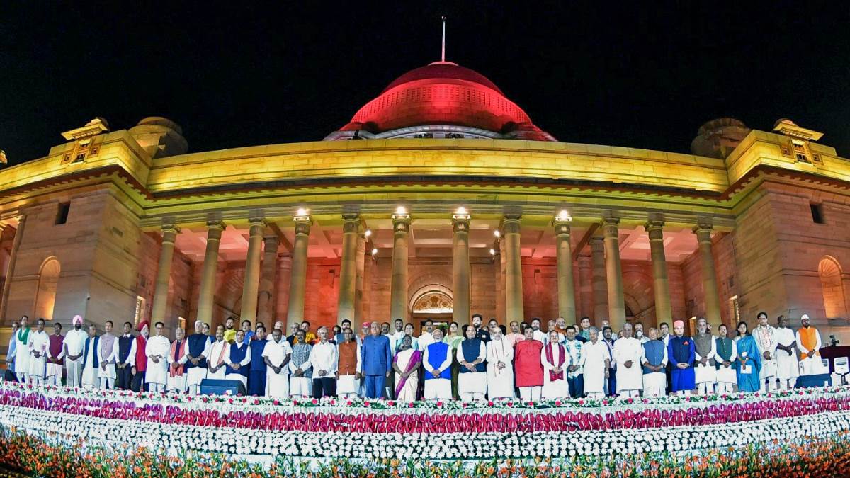 https://www.jagranimages.com/images/newimg/10062024/10_06_2024-modi_cabinet_1_23735700.jpg