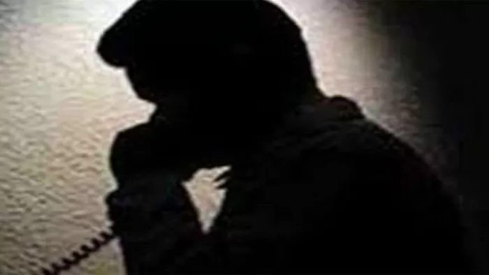 शिक्षा विभाग को शिकायतों से संबंधित कई फोन आए हैं। सांकेतिक तस्वीर।