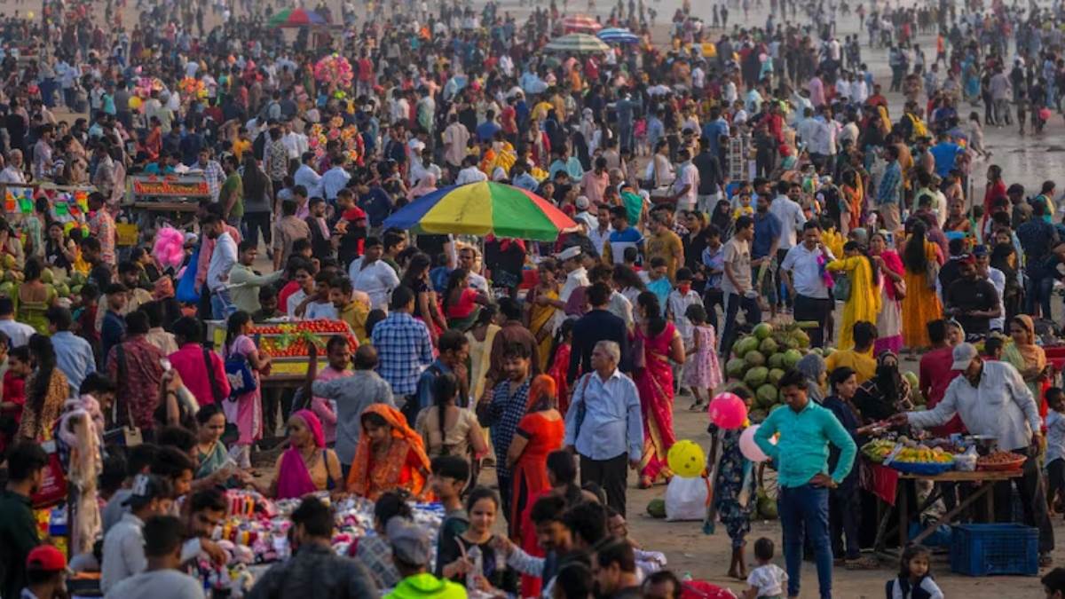 https://www.jagranimages.com/images/newimg/10062025/10_06_2025-population_23960740.jpg
