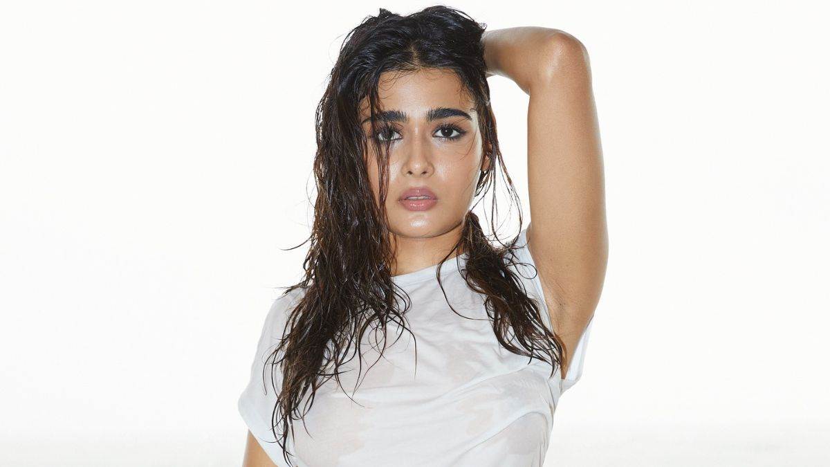 https://www.jagranimages.com/images/newimg/10062025/10_06_2025-shalini_pandey_pics_23960319.jpg