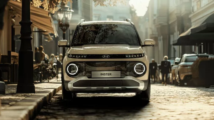 हुंडई की Inster Electric Car के टॉप वेरिएंट को 18.99 लाख रुपये की कीमत पर लाया जा सकता है।