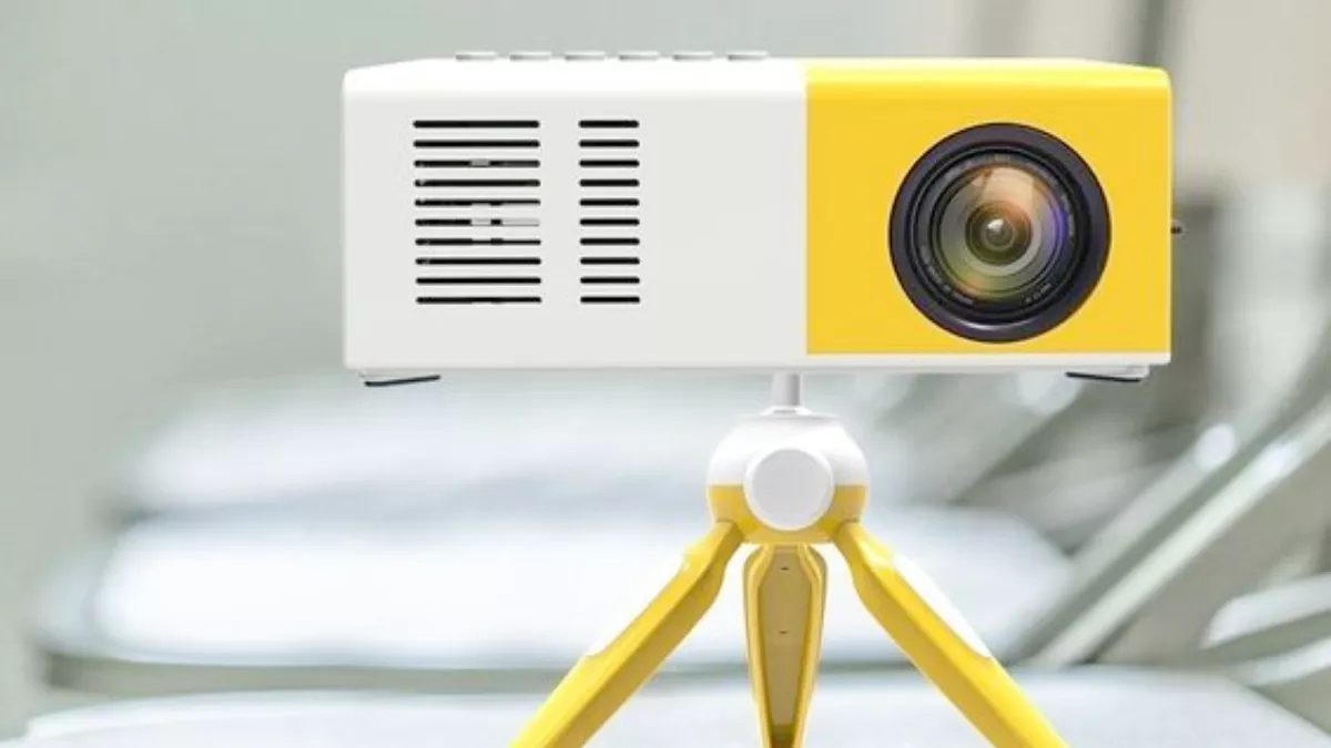 इन LED स्क्रीन वाले Projector से लें घर पर सिनेमाई मजा! पर्सनल और प्रोफेशनल वर्क के लिए रहेंगे परफेक्ट
