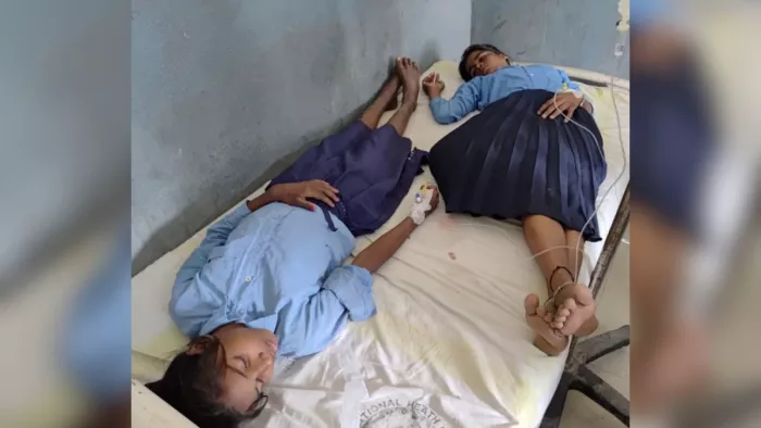 बीमार बच्चियों का चल रहा इलाज। (जागरण)
