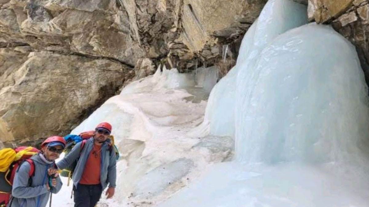 amarnath like shivling discovered in neelapani valley uttarakhand
