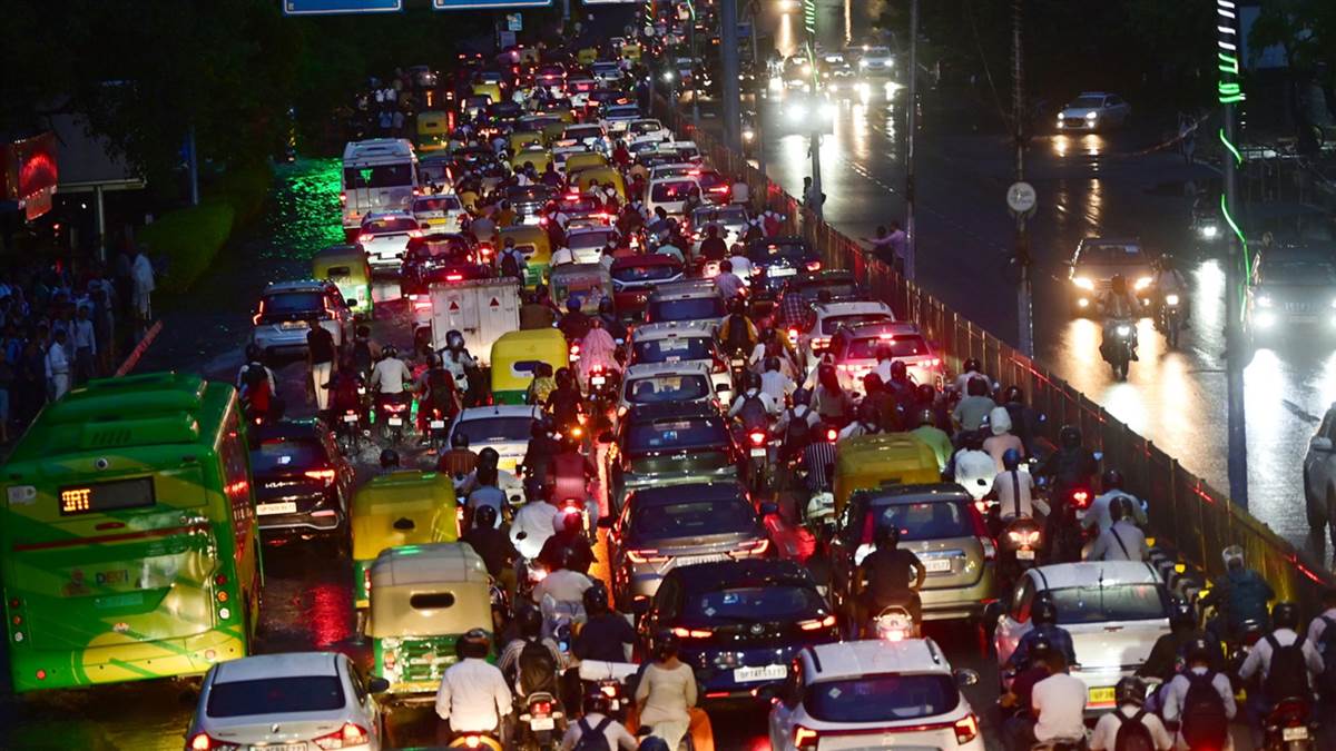 ncr delhi rain relief turns nightmare waterlogging and traffic jams