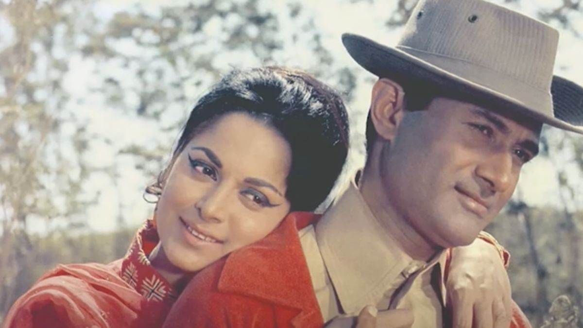 https://www.jagranimages.com/images/newimg/10072025/10_07_2025-dev_anand_movie_23980617.jpg