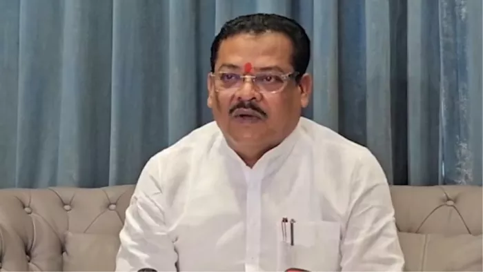 मंत्री ने कहा कि मुझे बुधवार को जवाब देना था, लेकिन मैंने और समय मांगा है (फोटो: आईएएनएस)