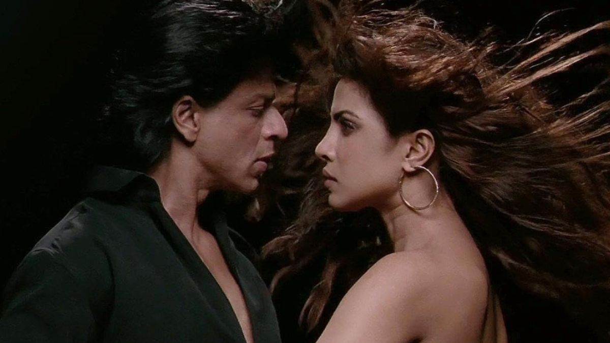 https://www.jagranimages.com/images/newimg/10072025/10_07_2025-shah_rukh-priyanka_chopra__23980256.jpg