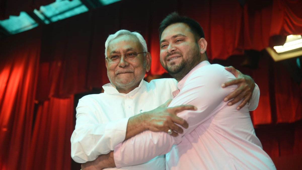 bihar cm nitish kumar direct attack on pm narendra modi just after oath ceremony quoted atal bihari vajpayee also