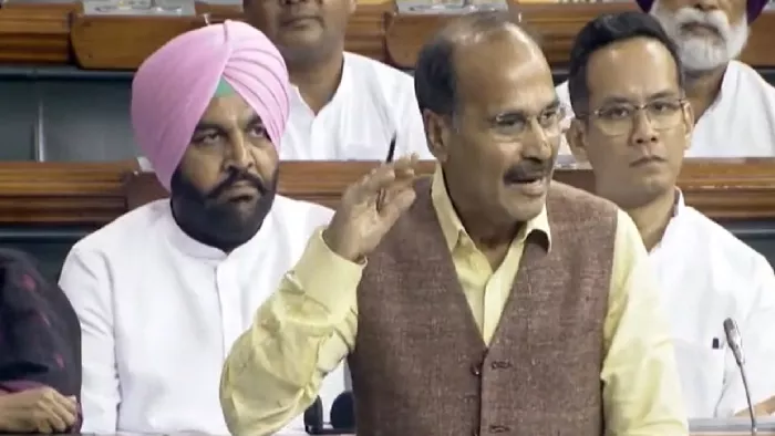 कांग्रेस नेता अधीर रंजन चौधरी ने संसद में मोदी सरकार पर निशाना साधा।(फोटो सोर्स: एएआई)