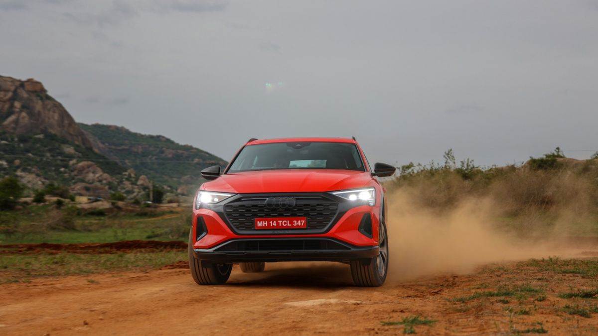 audi india opens bookings for the audi q8 e tron and audi q8 sportback e tron