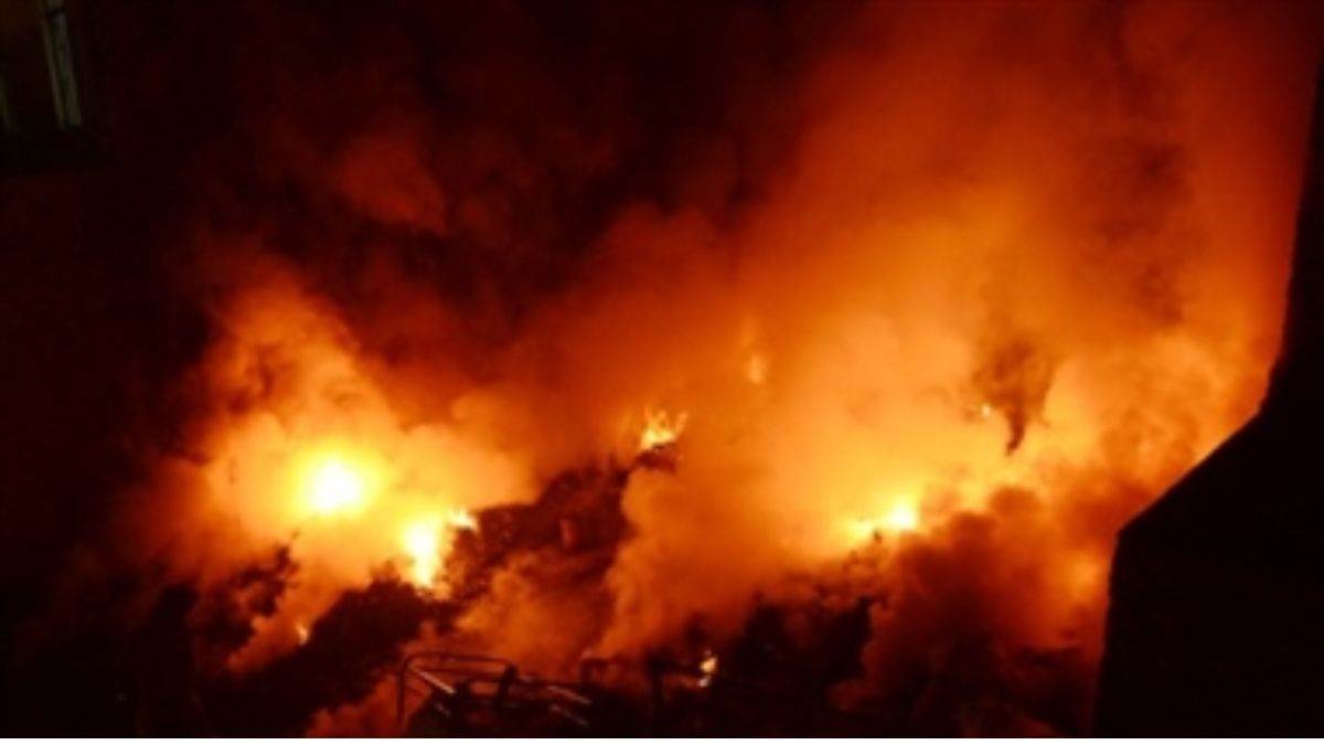 maa kali automobiles showroom fire incident a youth and two dogs died in a massive fire at bike showroom