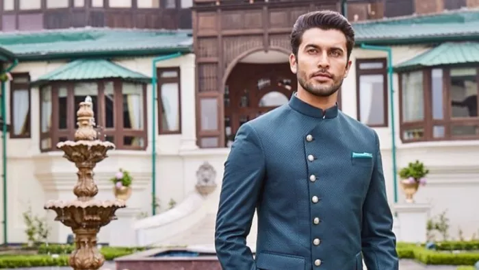 Navneet Malik is playing negative role in his series the freelancer.
