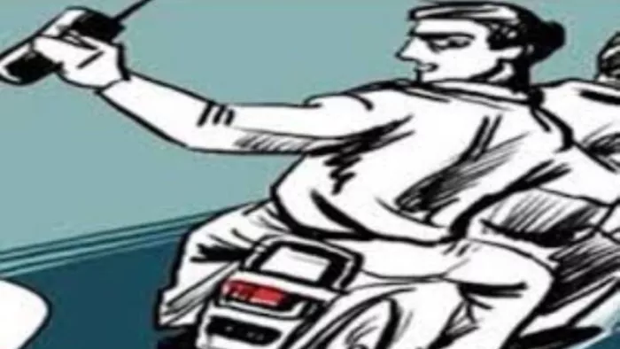मोबाइल छीनने वालों की पहचान में जुटी पुलिस। जागरण (सांकेतिक तस्वीर)