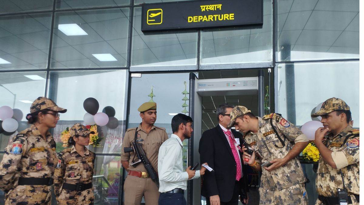 https://www.jagranimages.com/images/newimg/10082024/10_08_2024-moradabad_airport_news_23775563.jpg